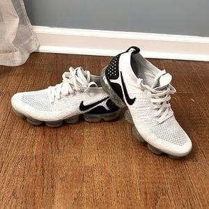 Nike Air VaporMax 2.0 Reverse Orca 9.5 White & Black flyknit sneaker